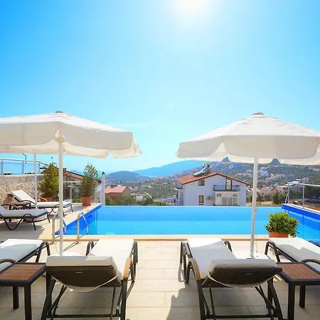 Villa Roza 3 *