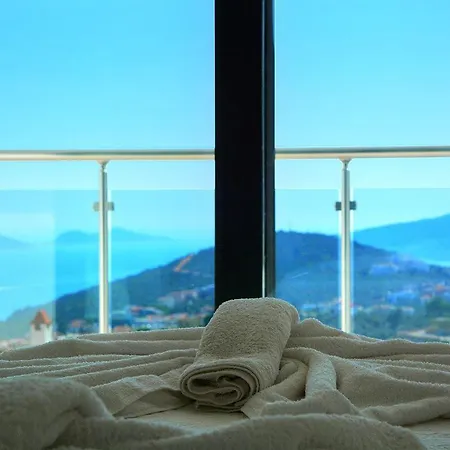 Villa Roza 3 *